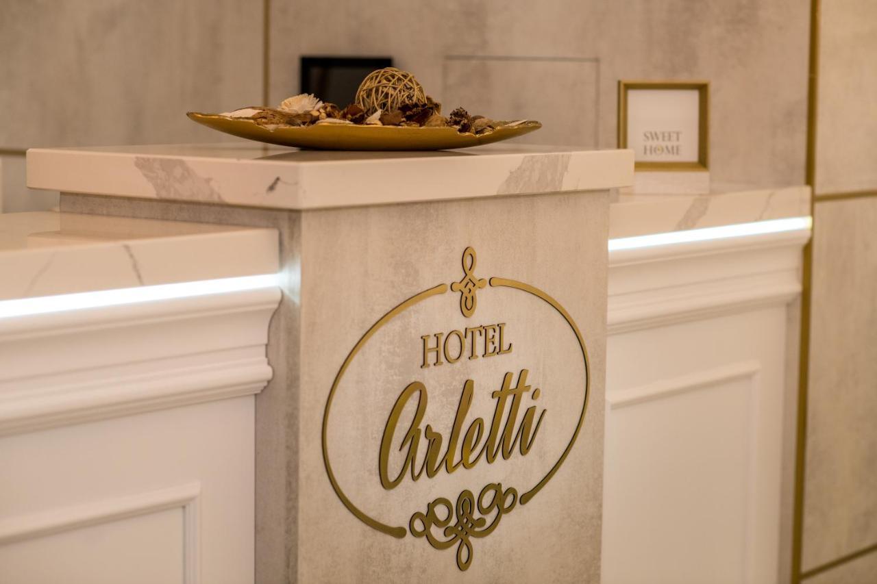 Arletti Hotel Ruse Exterior photo